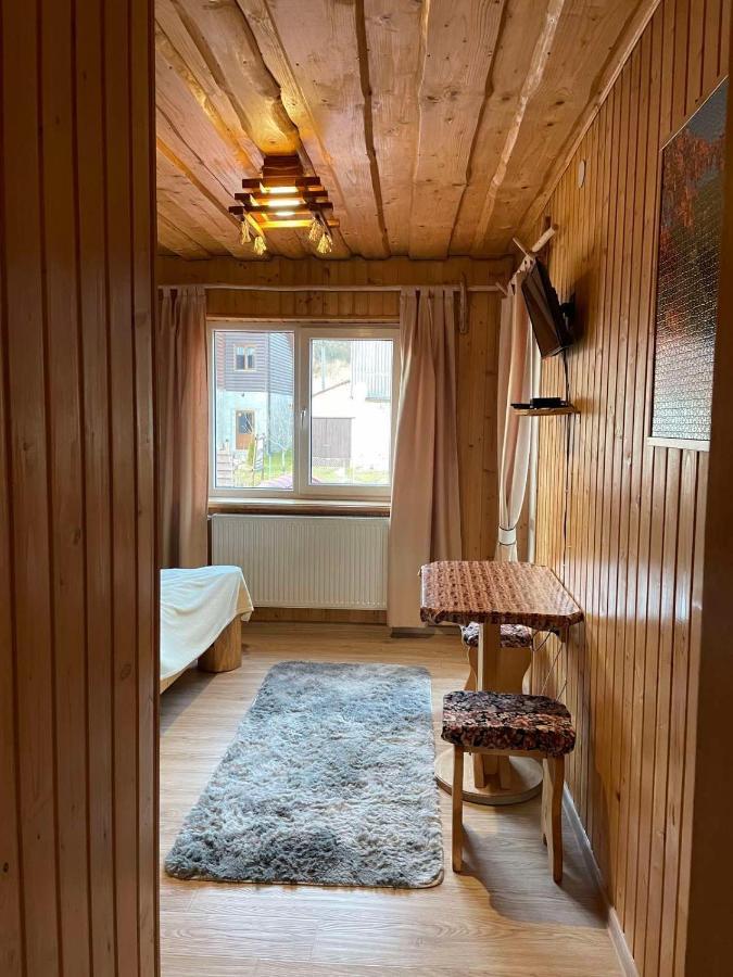 Sadyba Sunny House Pilipets Bagian luar foto