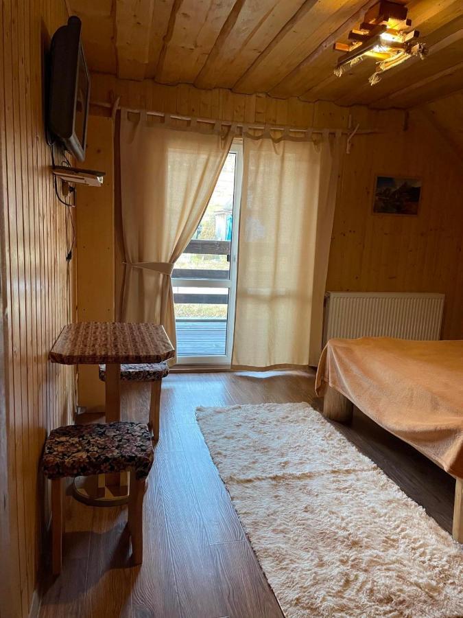 Sadyba Sunny House Pilipets Bagian luar foto