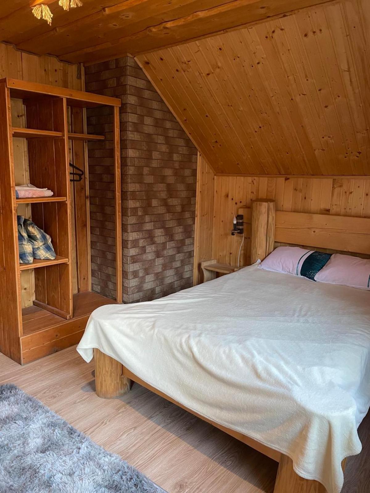 Sadyba Sunny House Pilipets Bagian luar foto