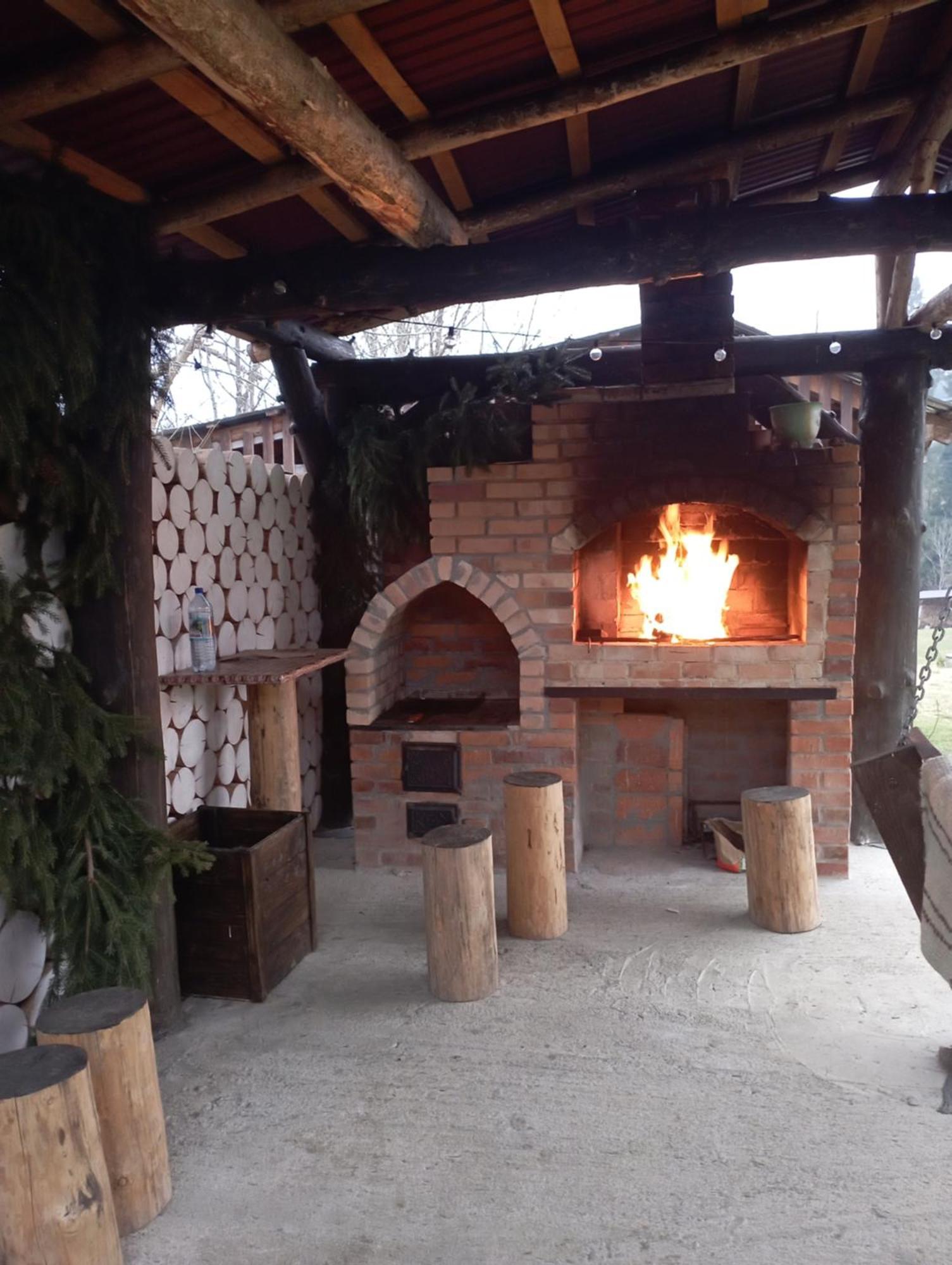 Sadyba Sunny House Pilipets Bagian luar foto